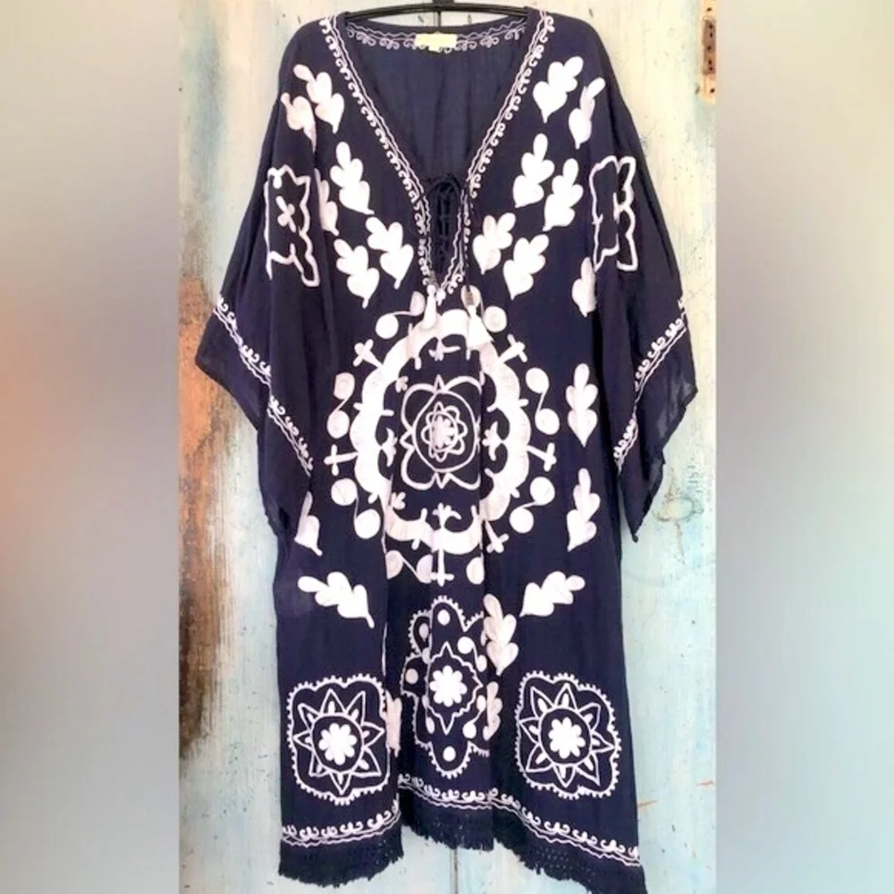 Very boho Ruby YaYa navy & white beach dress/cover up with braided embroidery - Picture 2 of 16